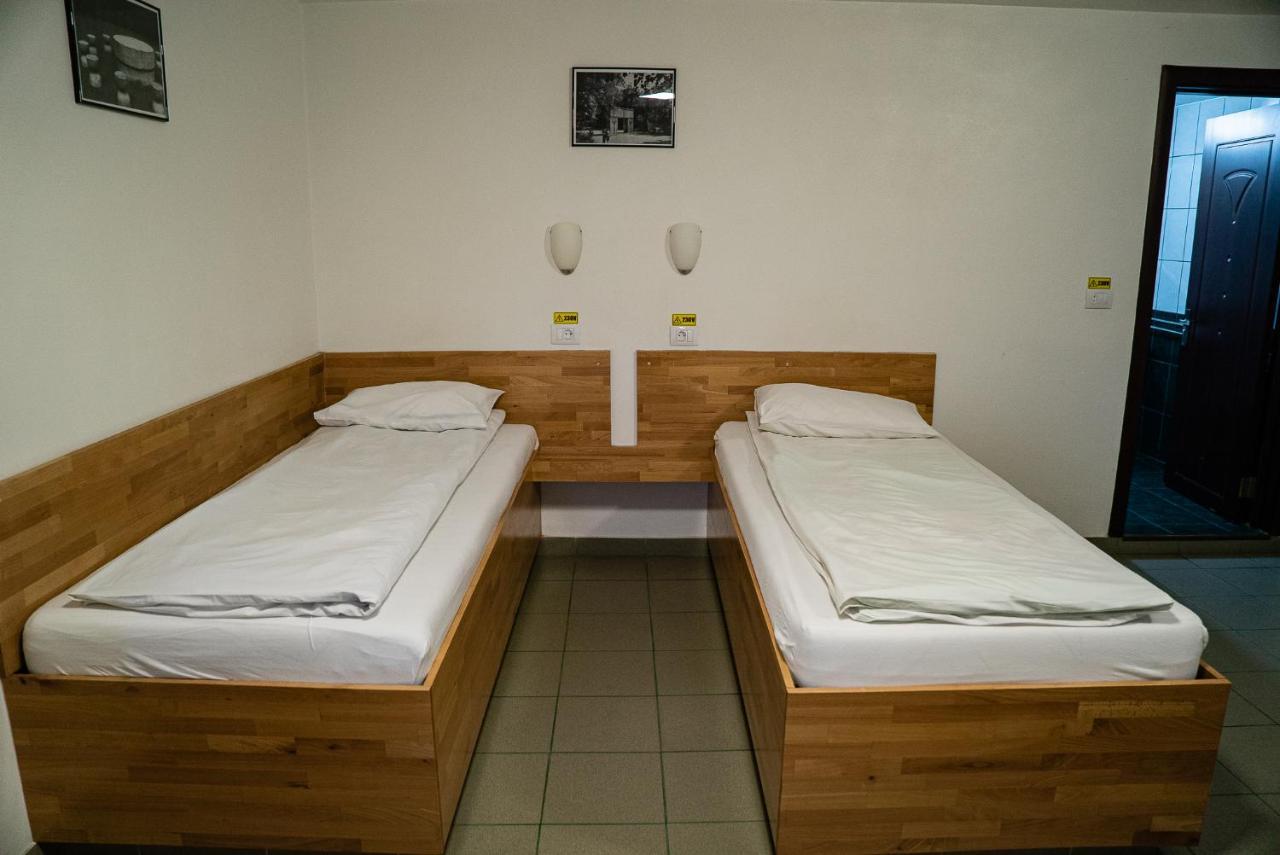 Casa Gorjeneasca 호텔 Târgu Jiu 외부 사진