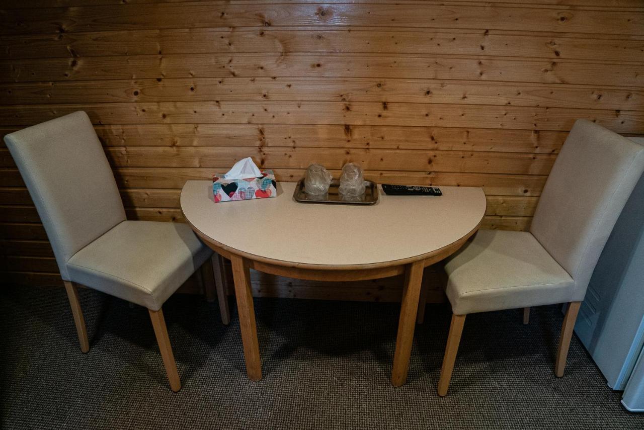 Casa Gorjeneasca 호텔 Târgu Jiu 외부 사진