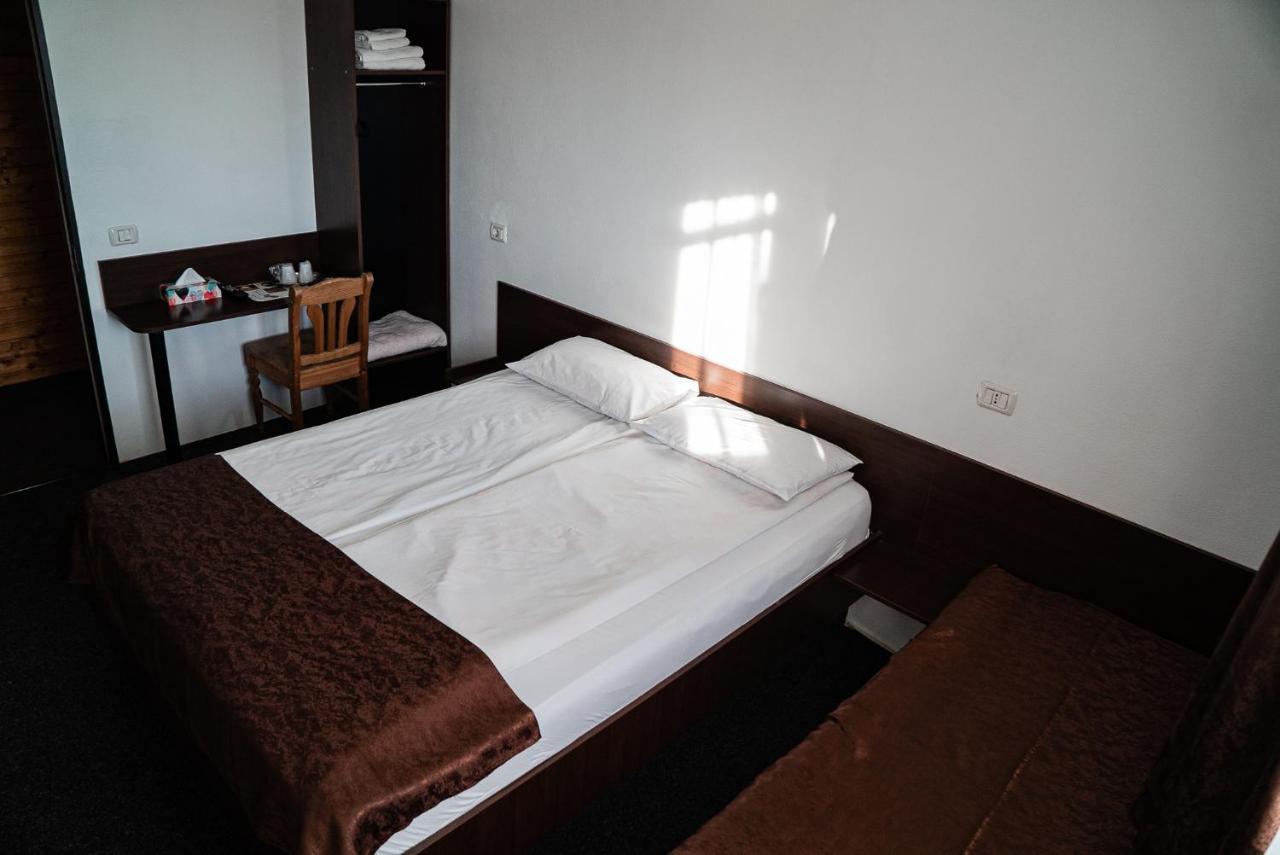Casa Gorjeneasca 호텔 Târgu Jiu 외부 사진